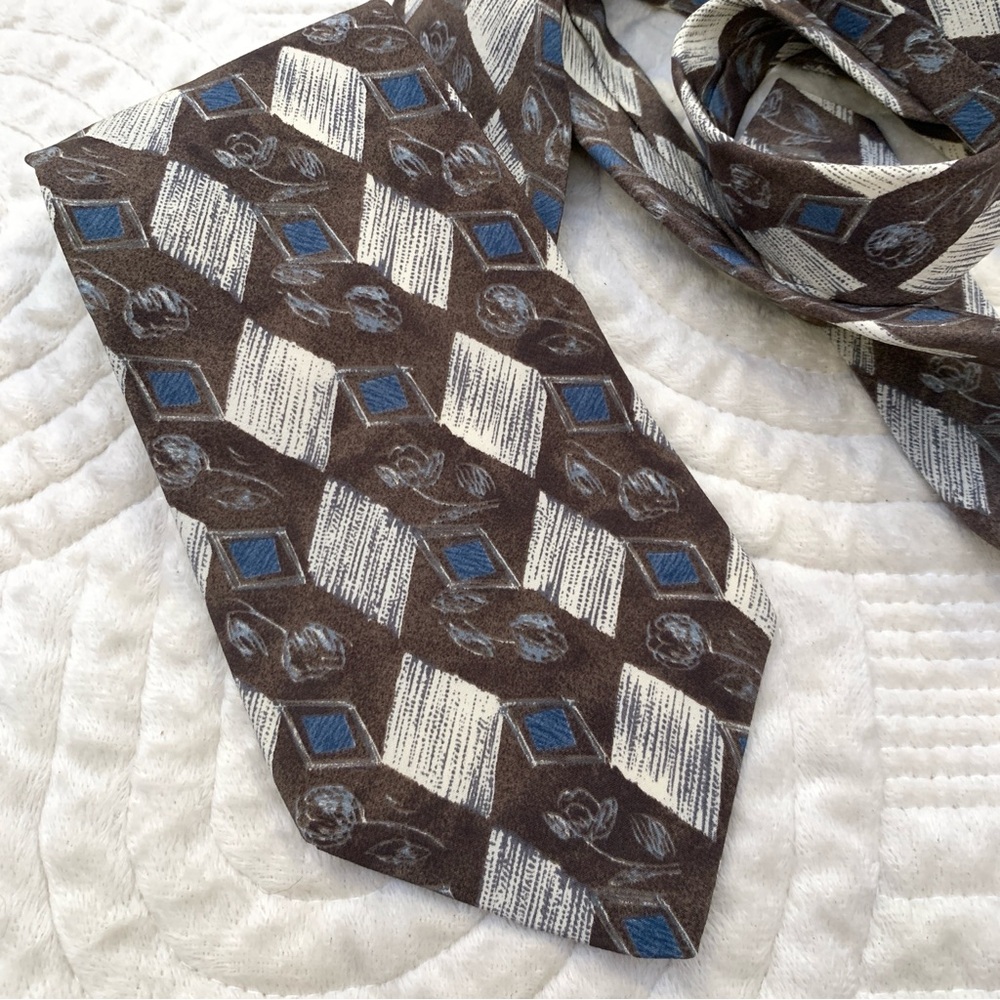 Geometric Patterned Brown Tie - image 8